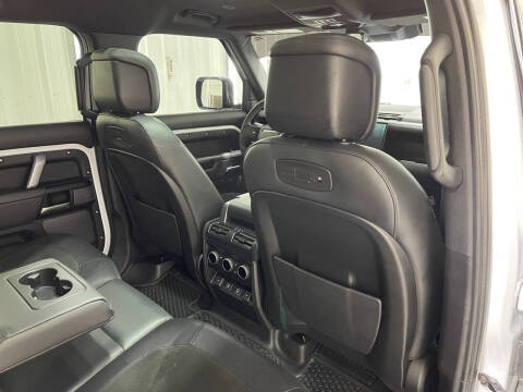 2022 Land Rover Defender 110 V8