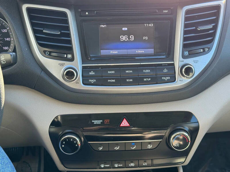 2016 Hyundai Tucson SE