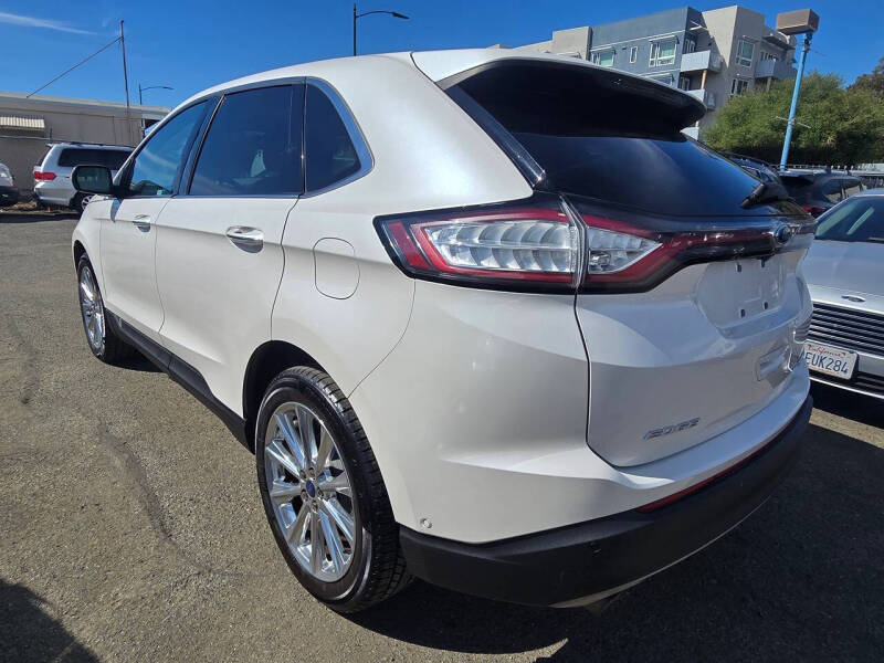 2017 Ford Edge Titanium