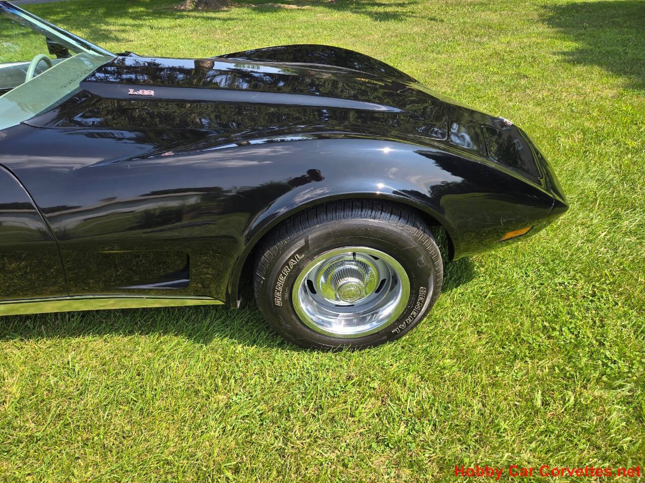 1977 Chevrolet Corvette 17