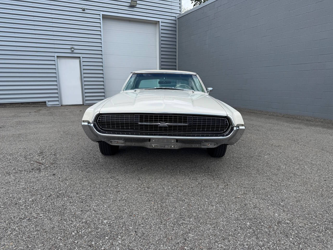 1967 Ford Thunderbird 86