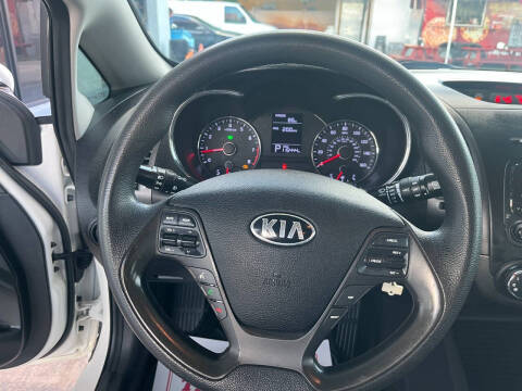 2016 Kia Forte5 LX