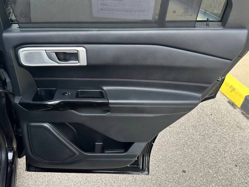 2023 Ford Explorer ST