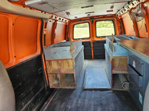 2017 Chevrolet Express 2500