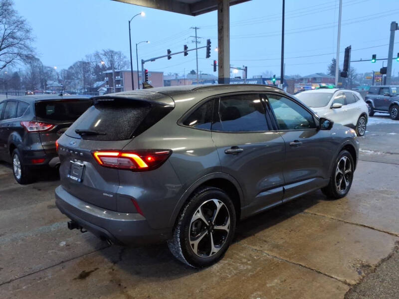 2023 Ford Escape ST-Line Select