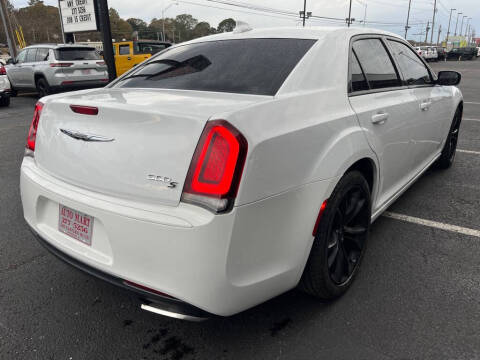 2019 Chrysler 300 S
