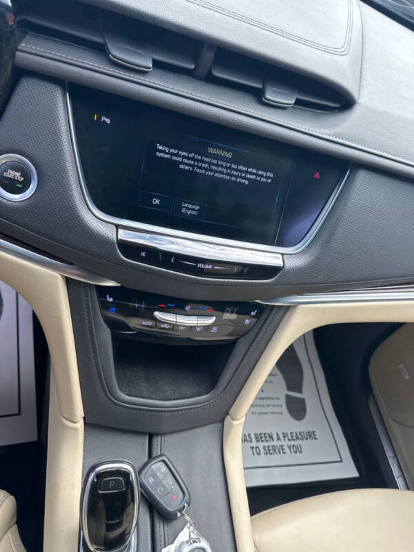 2018 Cadillac XT5 Premium Luxury