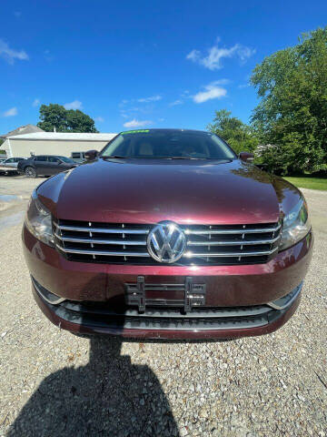 2013 Volkswagen Passat for sale at Styln Motors LLC in El Paso IL