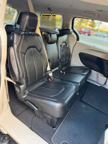 2018 Chrysler Pacifica Touring L
