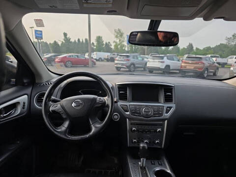 2020 Nissan Pathfinder SL