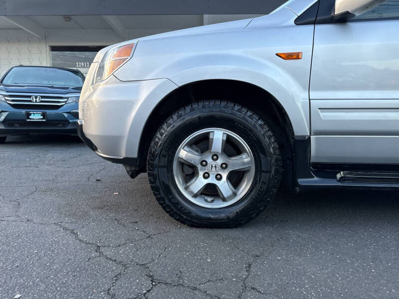 Used 2007 Honda Pilot EX with VIN 5FNYF28507B027627 for sale in Edmonds, WA