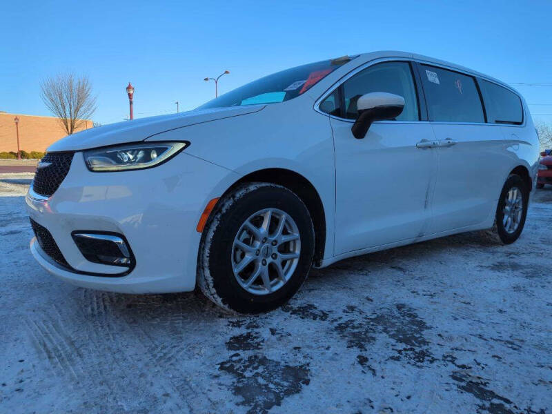 2023 Chrysler Pacifica Touring L
