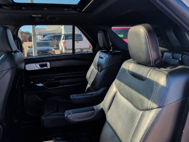 2021 Ford Explorer ST