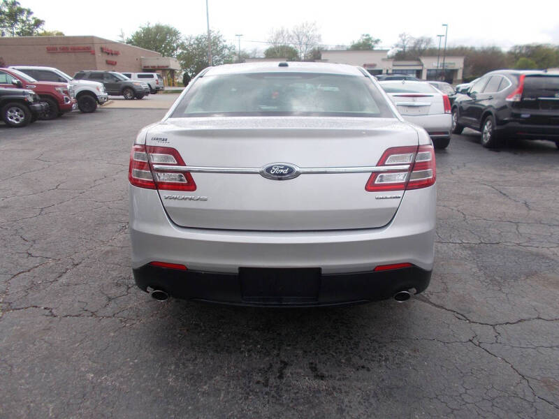 2019 Ford Taurus SE
