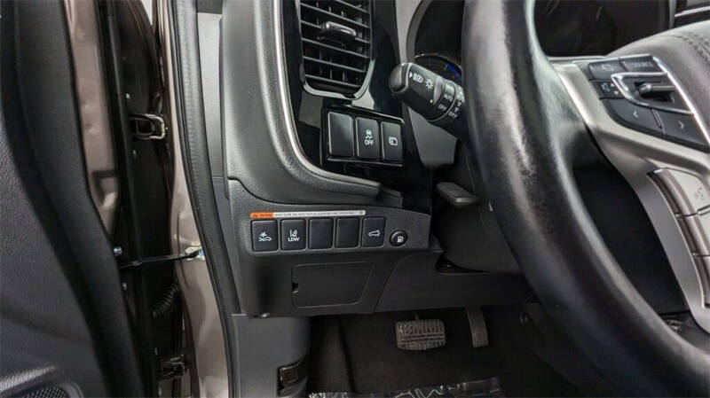 2022 Mitsubishi Outlander PHEV GT