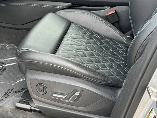 2023 Audi e-tron S quattro Premium Plus