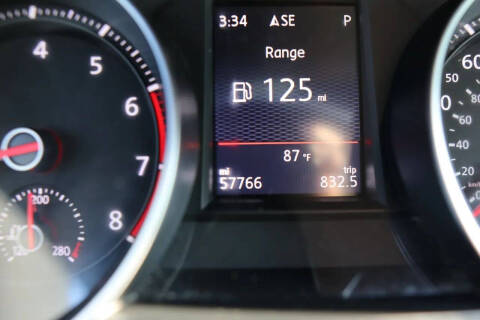 2017 Volkswagen Golf GTI S