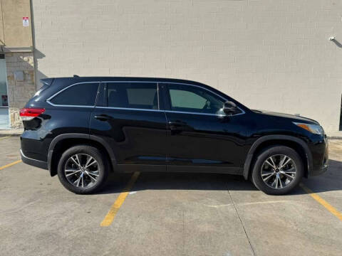 2019 Toyota Highlander LE Plus