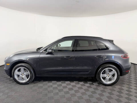 2017 Porsche Macan