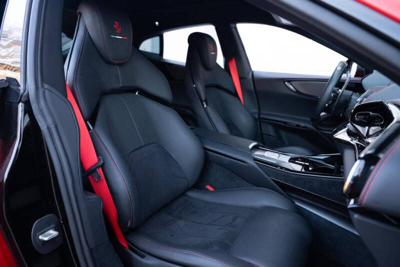 2025 Ferrari Purosangue