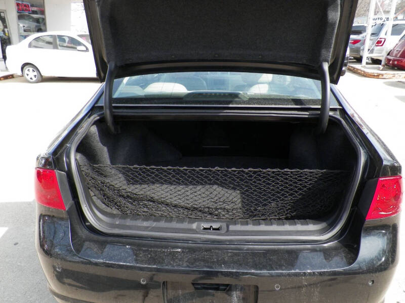 2011 Buick Lucerne Super