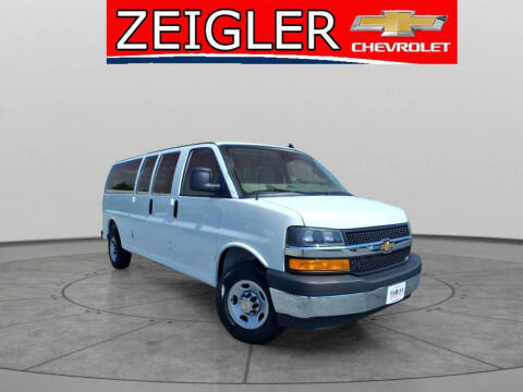 2025 Chevrolet Express LT 3500