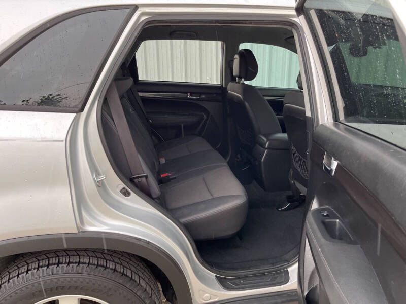 2011 Kia Sorento LX