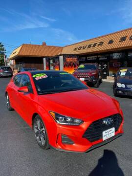 2020 Hyundai Veloster for sale at Houser & Son Auto Sales in Blountville TN