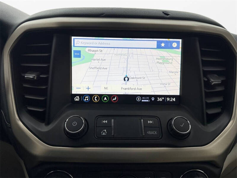 2022 GMC Acadia Denali