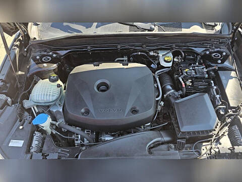 2019 Volvo XC40 T5 Momentum