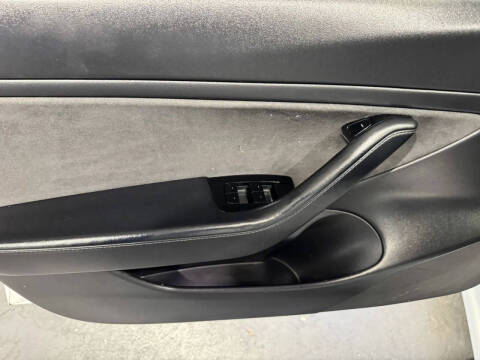 2019 Tesla Model 3 Mid Range