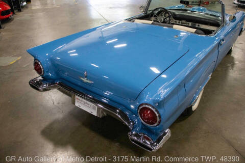 1957 Ford Thunderbird