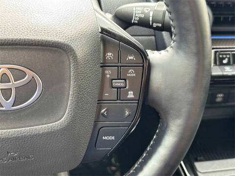 2024 Toyota Prius XLE