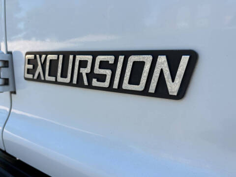 2004 Ford Excursion XLS