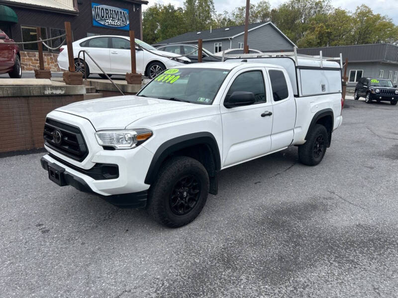 2020 Toyota Tacoma SR's photo