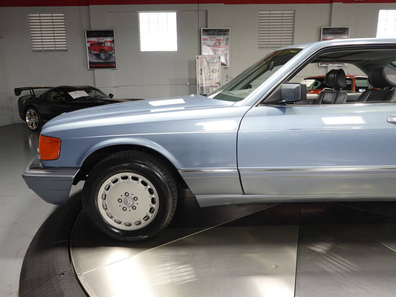1987 Mercedes-Benz 560-Class 14