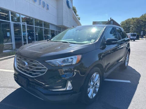 2022 Ford Edge Titanium