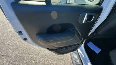 2024 Jeep Gladiator Sport S