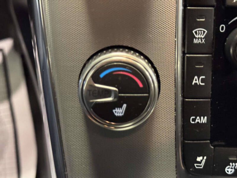 2018 Volvo V60 Cross Country T5 Premier