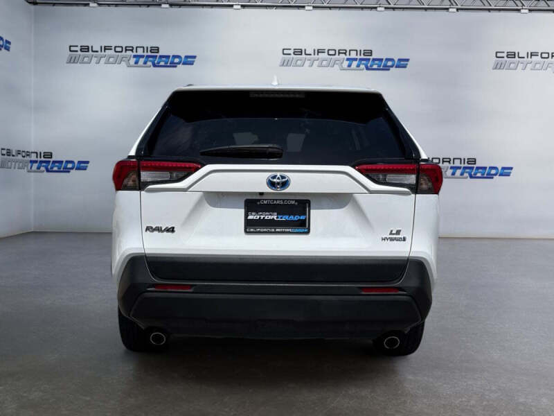 2023 Toyota RAV4 Hybrid LE