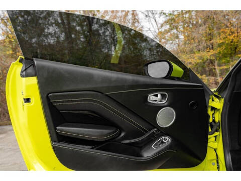 2020 Aston Martin Vantage