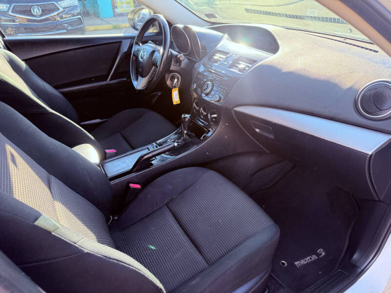 2012 Mazda MAZDA3 i Touring