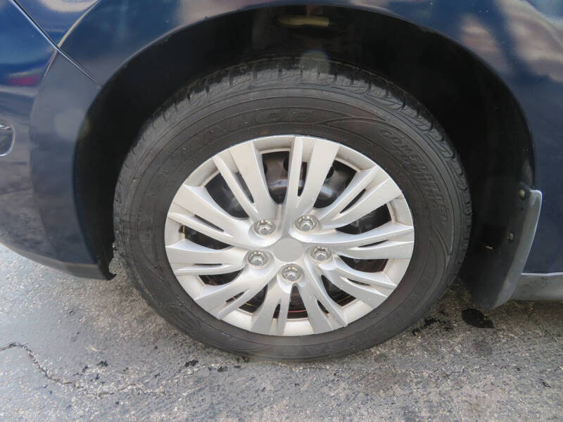 2008 Nissan Versa 1.8 S