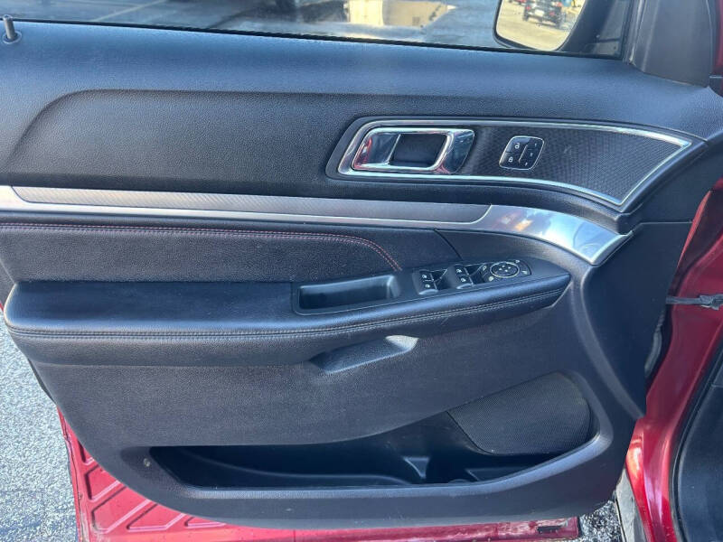 2016 Ford Explorer Sport