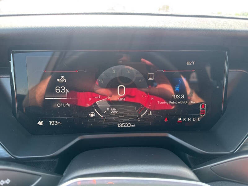 2025 GMC Acadia Elevation