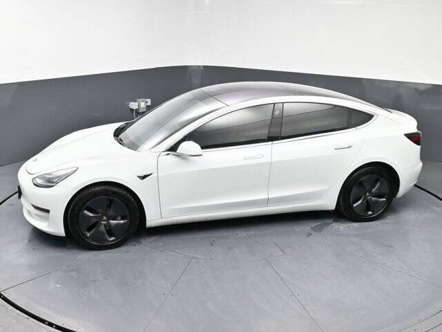 2019 Tesla Model 3 Mid Range