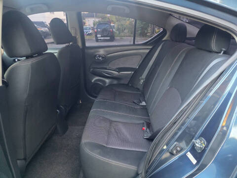 2016 Nissan Versa 1.6 SV