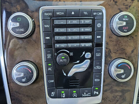 2015 Volvo XC70 T5 Drive-E Platinum