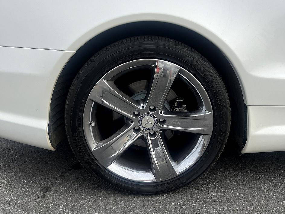 Mercedes-BenzSL-Class25