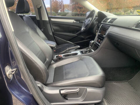 2013 Volkswagen Passat SE PZEV